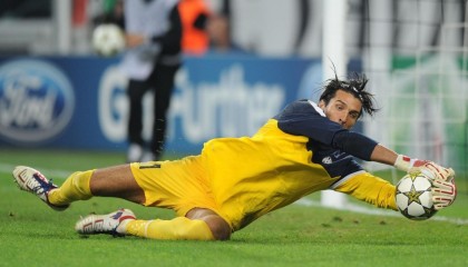 开云真人体育娱乐-_极地冰川登山：攀越天际线的壮丽旅程_，极地冰川在哪里