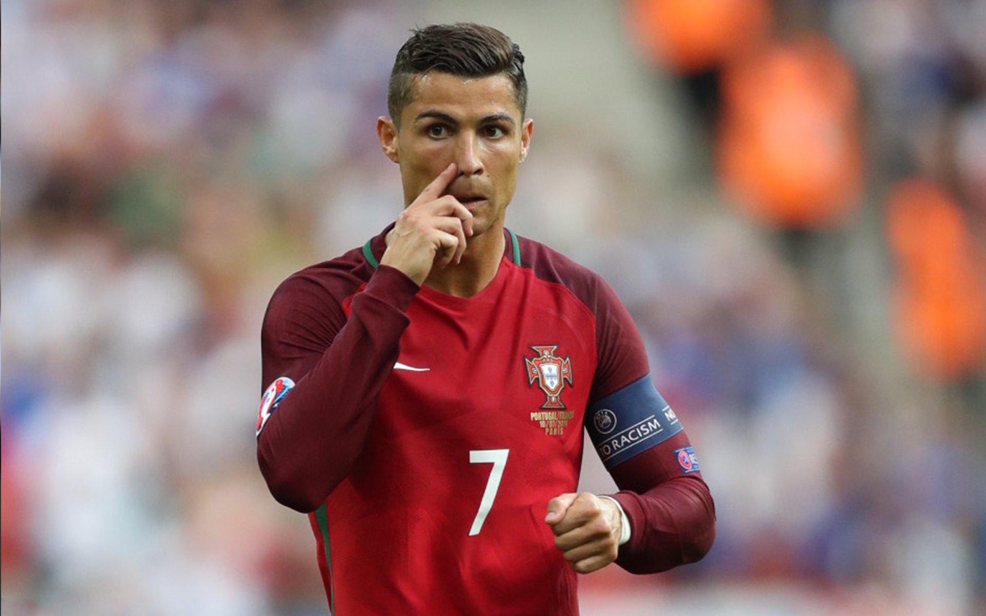 【智能裁判引领新潮流】未来比赛是否会“由机器决定”？，足球智能裁判