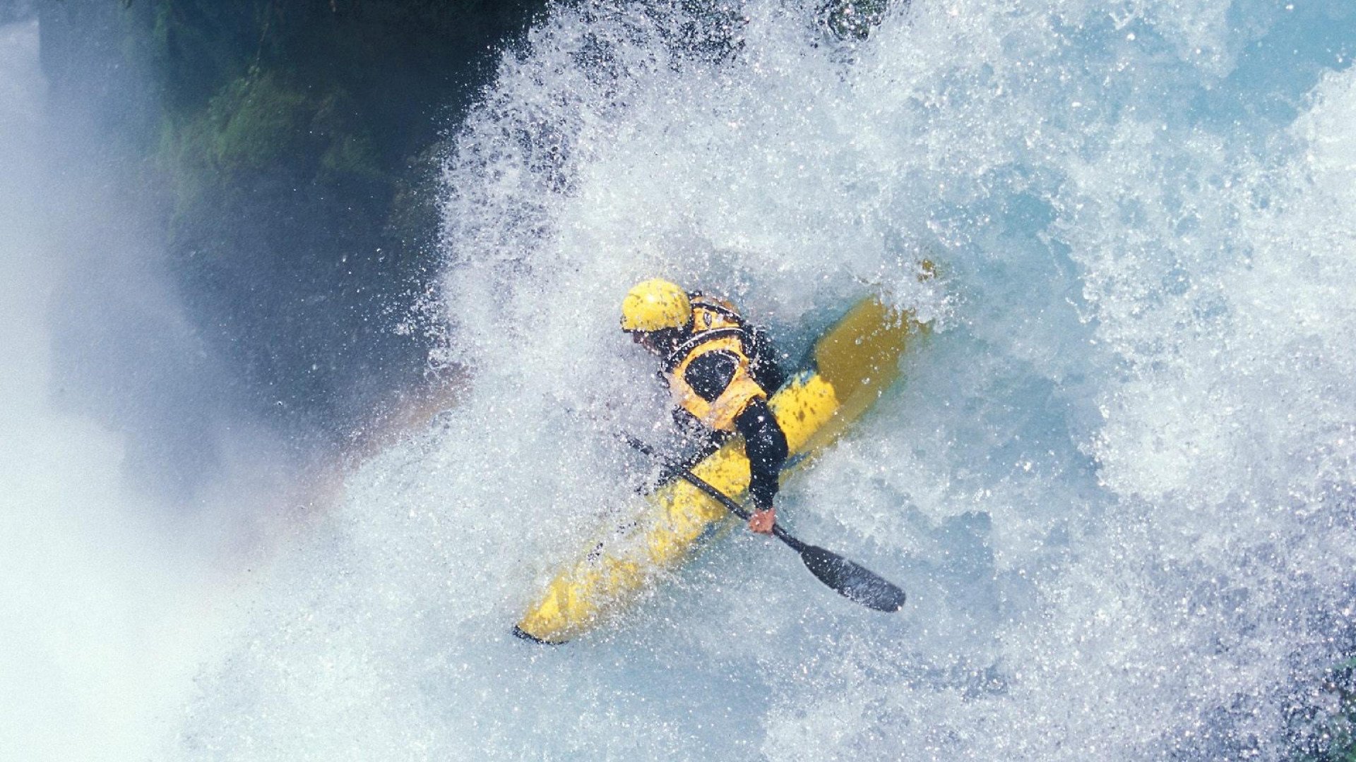 伊朗男足在巴黎奥运会比赛中以3-0战胜美国，伊朗男子足球队